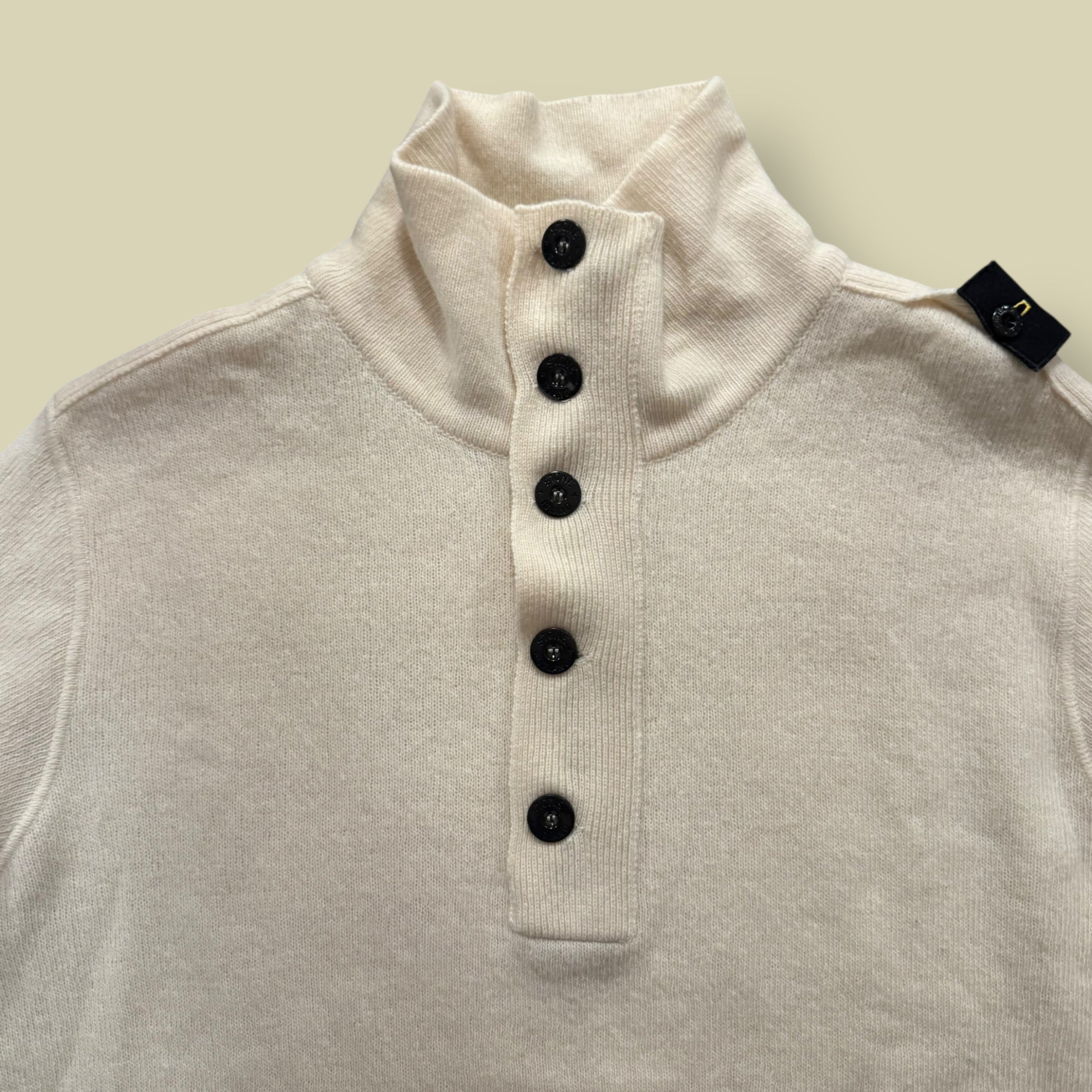 MAGLIONE 4 BOTTONI BIANCO - L