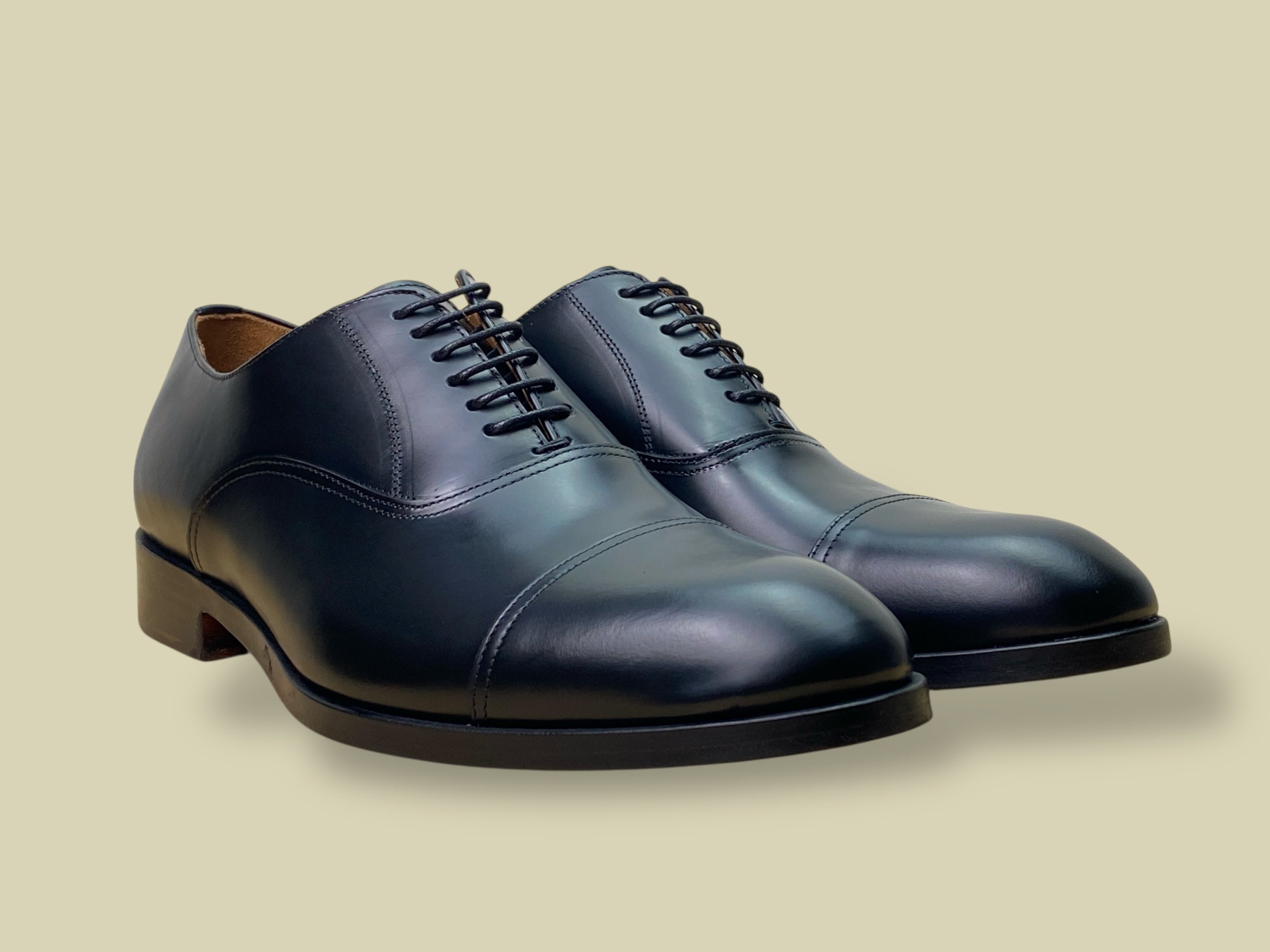 CLASSIC OXFORD BLACK BOOKBINDER CALF