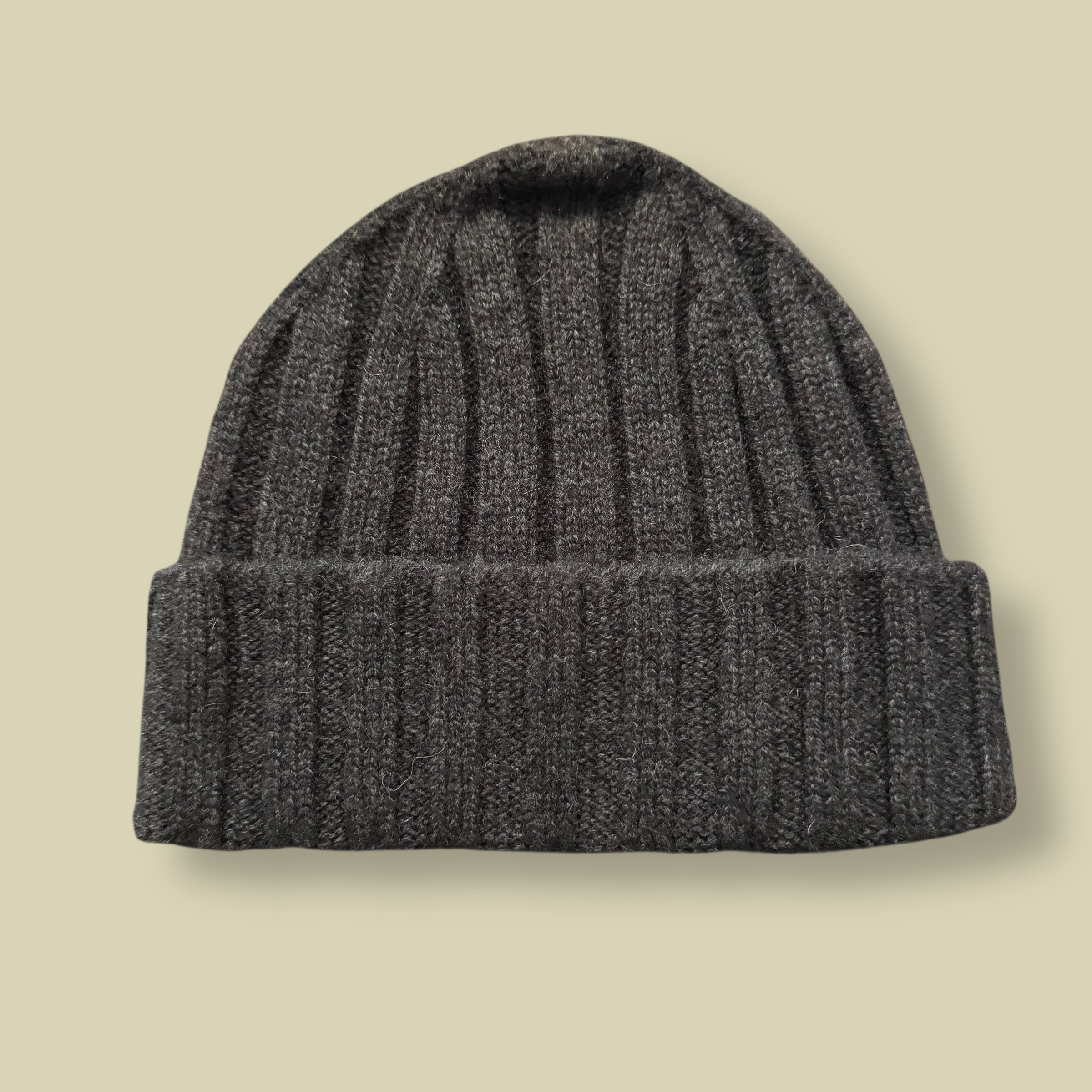 CASHMERE BEANIE GREY (brand new)